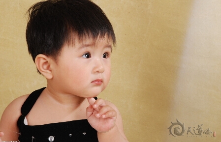 萬姓女孩子起名_姓萬的男寶寶名字_姓萬高分名字大全